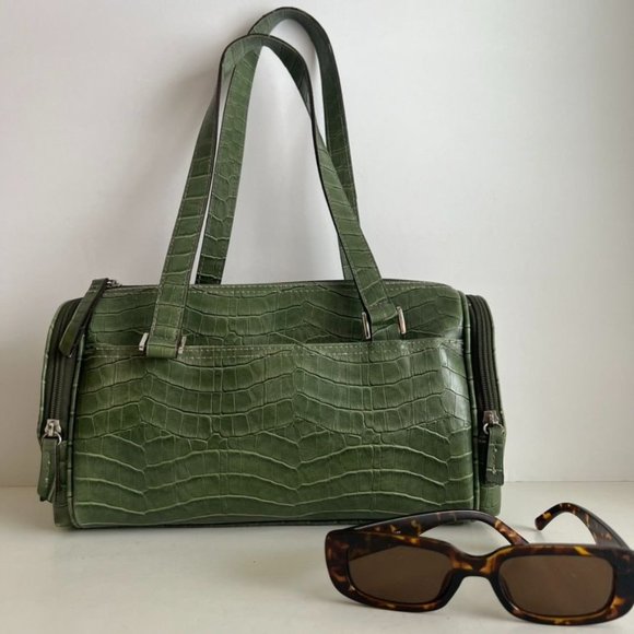 Liz Claiborne Handbags - Vintage 90s Liz Claiborne Green Vegan Leather Structure Shoulder Bag